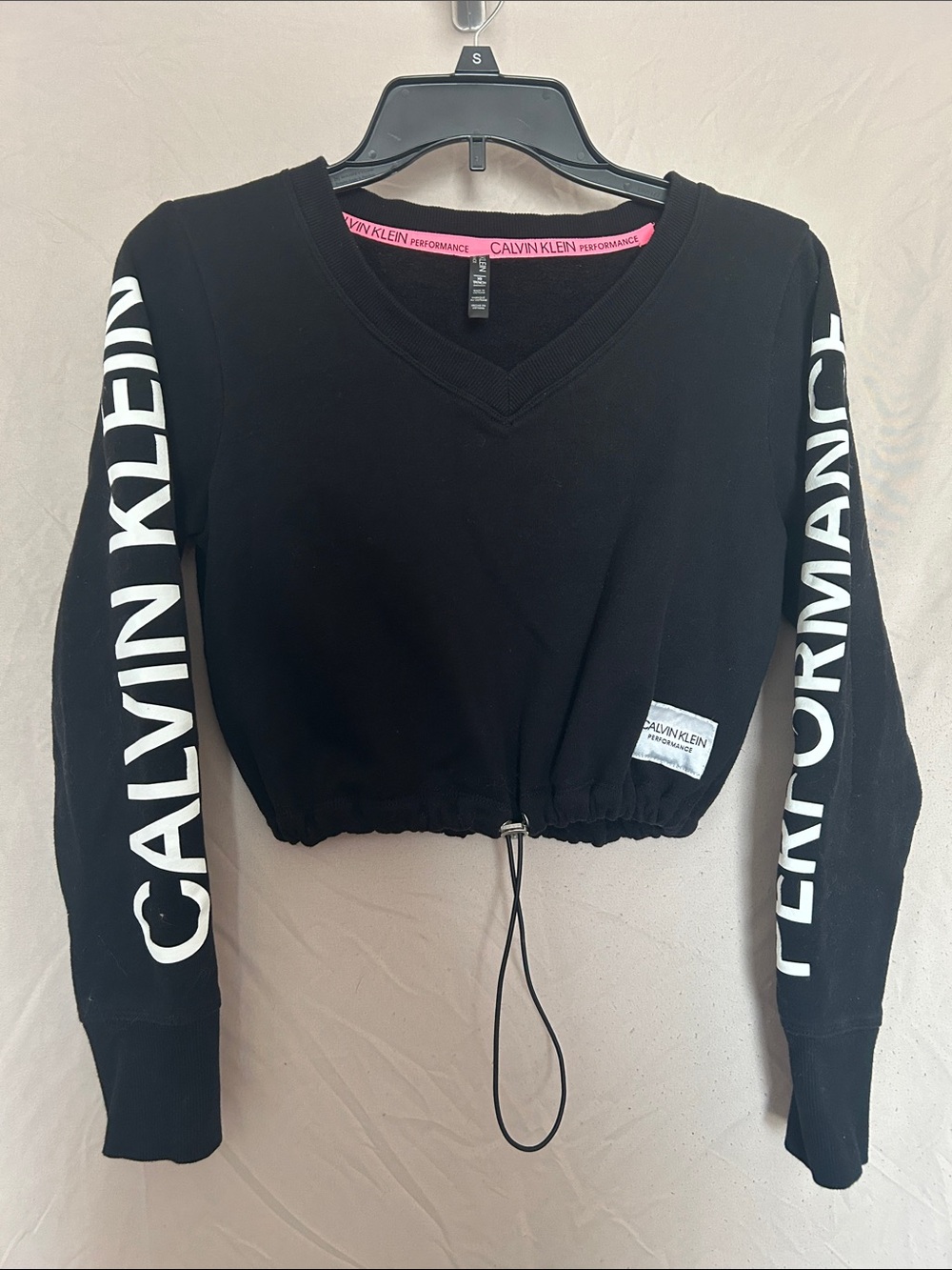Calvin Klein Black Cropped V‑Neck Performance Top